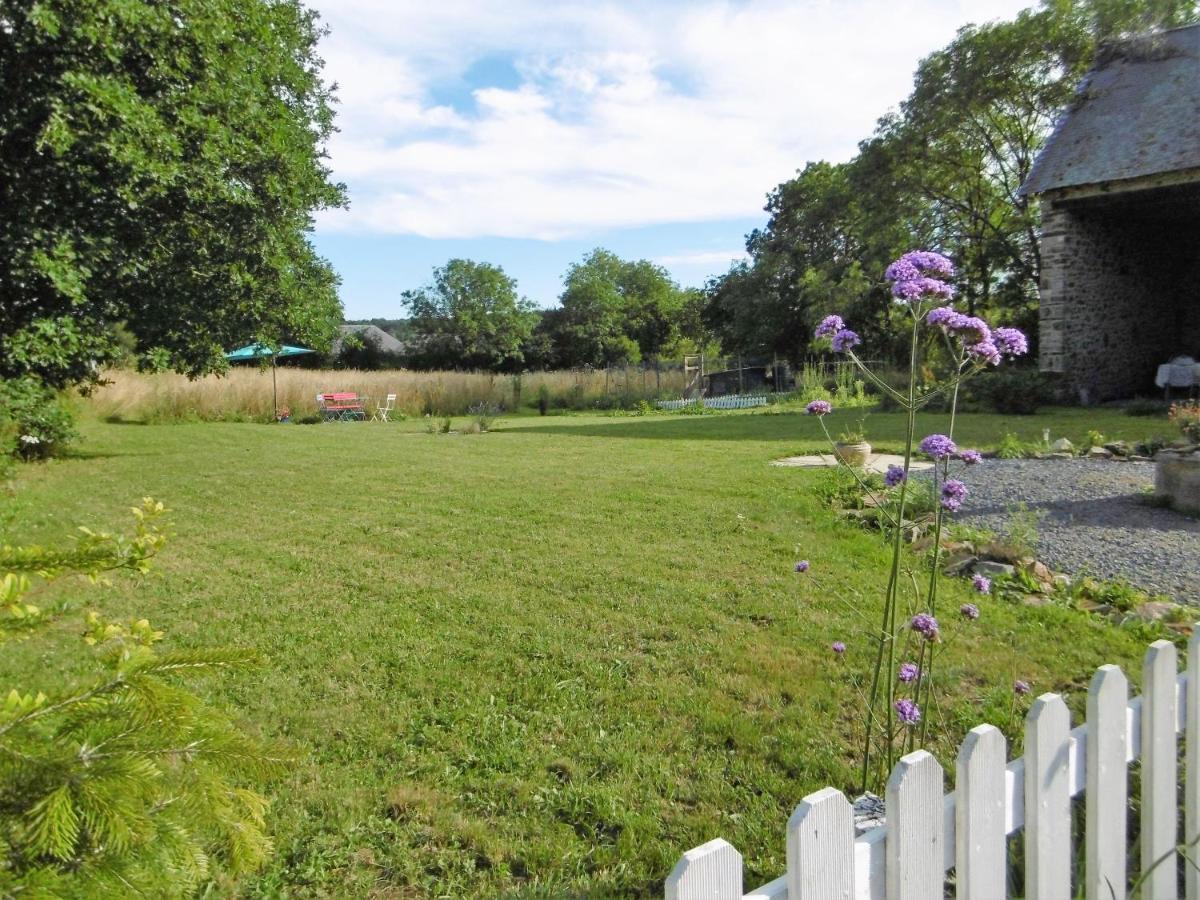 La Bicyclette Bleue Bed & Breakfast Montpinchon Екстериор снимка