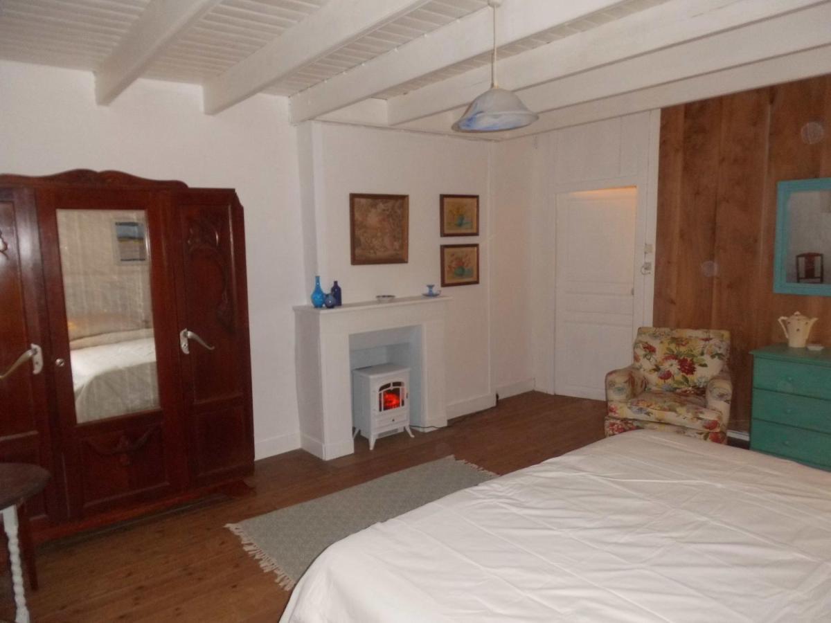 La Bicyclette Bleue Bed & Breakfast Montpinchon Екстериор снимка