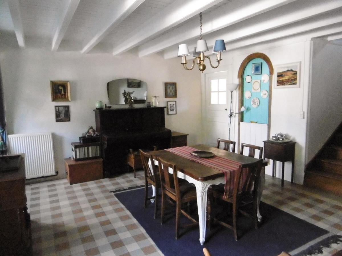 La Bicyclette Bleue Bed & Breakfast Montpinchon Екстериор снимка