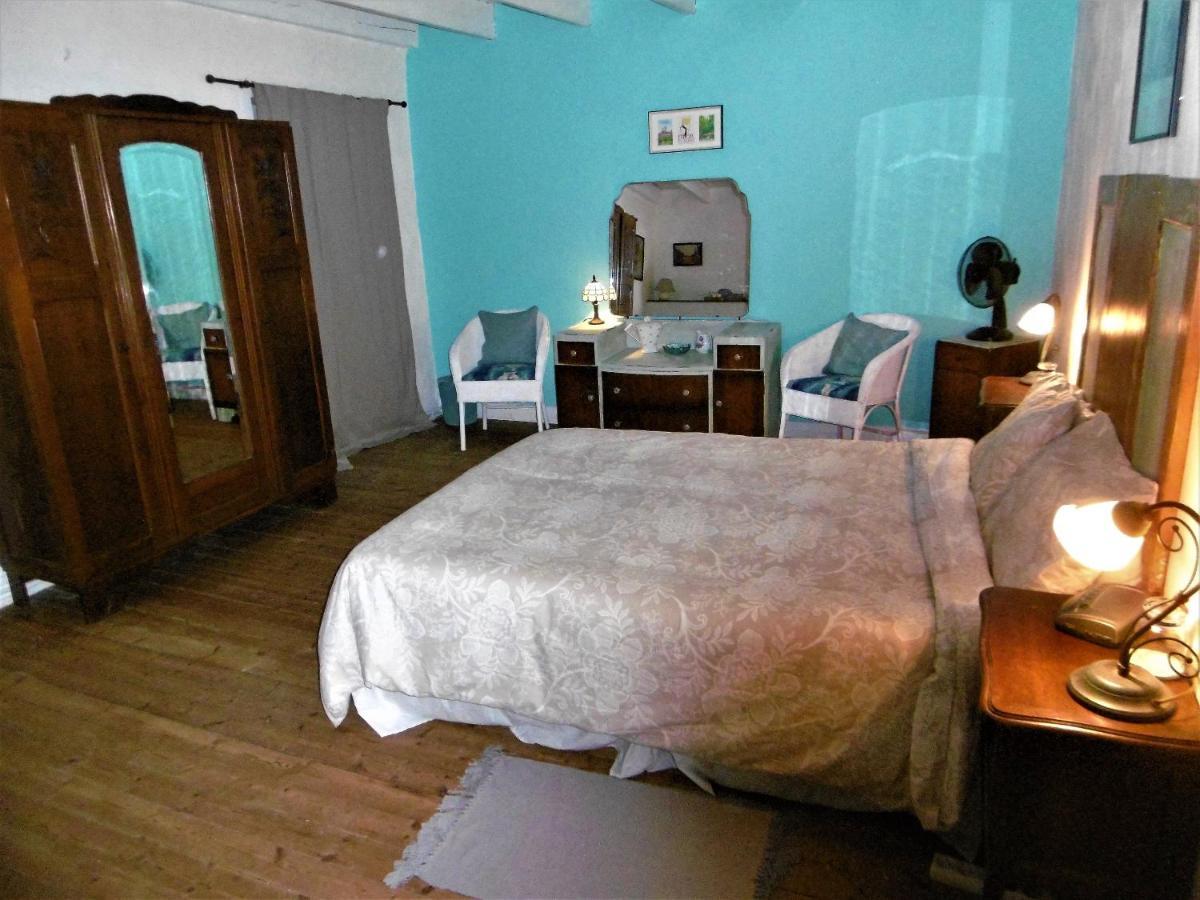 La Bicyclette Bleue Bed & Breakfast Montpinchon Екстериор снимка
