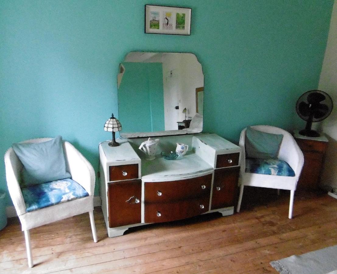 La Bicyclette Bleue Bed & Breakfast Montpinchon Екстериор снимка